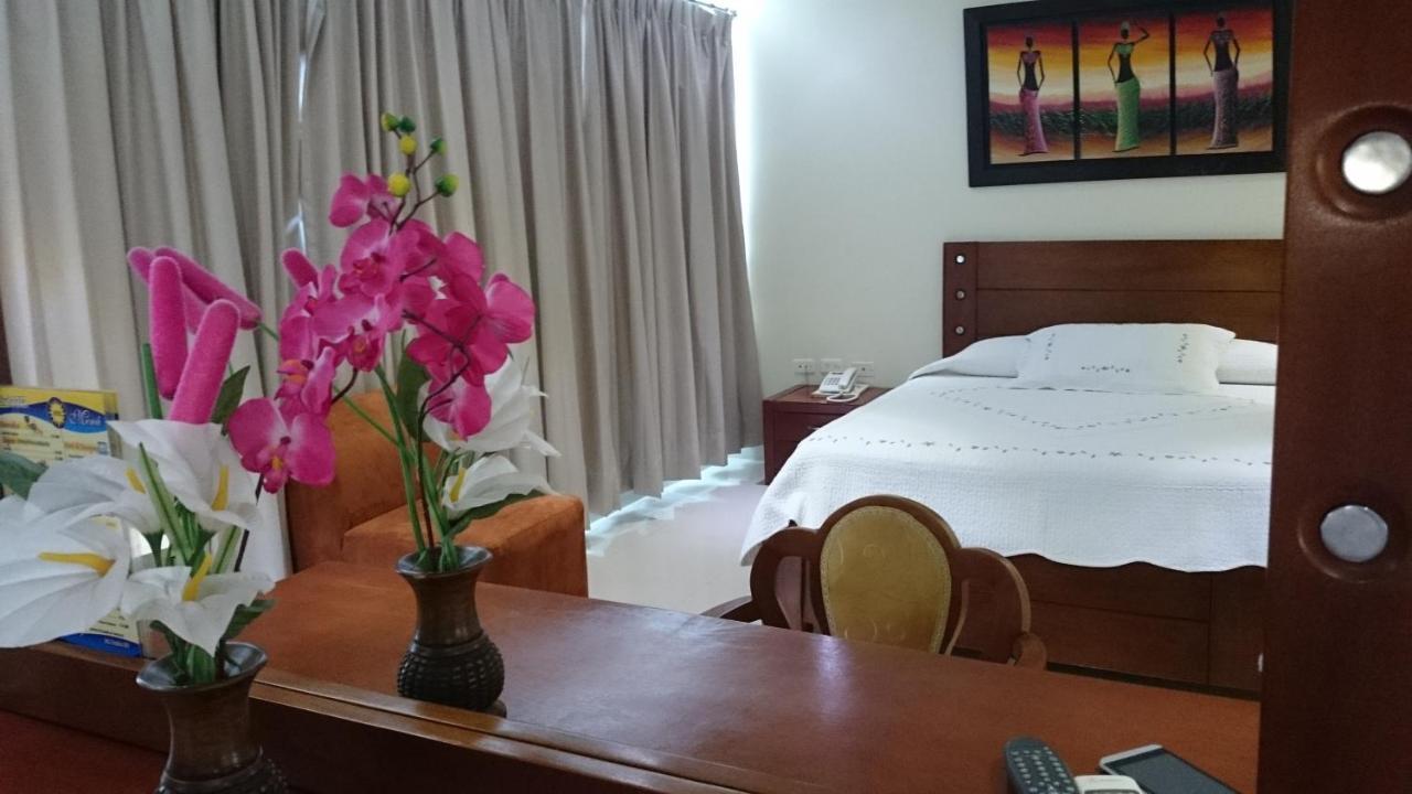 Hotel Sol Del Este Cartagena Exterior photo
